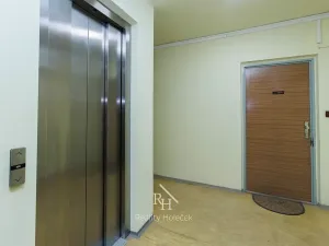 Pronájem bytu 2+1, Kladno, Čs. armády, 59 m2