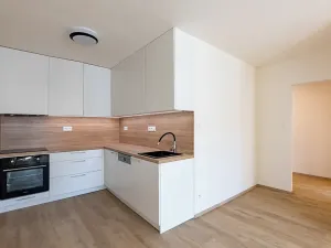 Prodej bytu 2+kk, Praha - Uhříněves, Přátelství, 39 m2