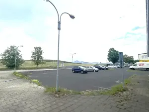 Pronájem komerčního pozemku, Louny, Postoloprtská, 2250 m2