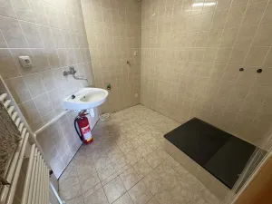 Pronájem kanceláře, Jičín, Husova, 59 m2