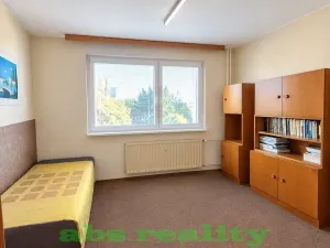 Prodej bytu 3+1, Liberec, Nezvalova, 70 m2