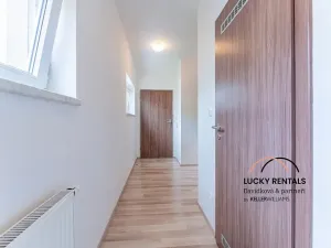 Pronájem bytu 3+kk, Praha - Hostavice, U Hostavického potoka, 68 m2