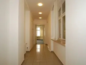 Pronájem kanceláře, Praha - Nové Město, Růžová, 292 m2
