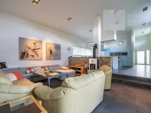 Prodej rodinného domu, Žernovník, 221 m2