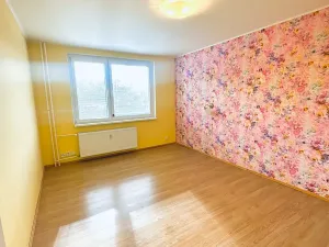 Prodej bytu 3+1, Karlovy Vary, Šmeralova, 87 m2