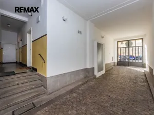 Pronájem bytu 2+1, Praha - Dejvice, Kafkova, 77 m2
