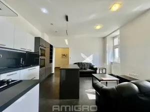 Prodej činžovního domu, Ostrovačice, náměstí Viléma Mrštíka, 1000 m2