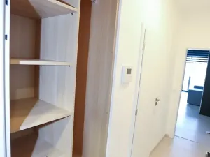 Pronájem bytu 1+kk, Praha - Karlín, U Mlýnského kanálu, 36 m2