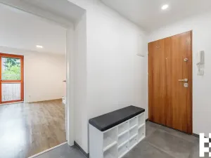 Prodej bytu 3+kk, Praha - Kbely, Martinická, 57 m2