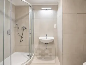 Pronájem bytu 1+kk, Praha - Hloubětín, Poděbradská, 32 m2