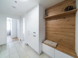 Pronájem bytu 4+kk, Praha - Vysočany, Hindlova, 105 m2