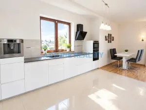 Pronájem rodinného domu, Trnová, 213 m2