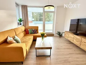 Prodej bytu 3+kk, Hluboká nad Vltavou, U Parku, 74 m2