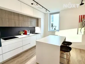 Prodej bytu 3+kk, Hluboká nad Vltavou, U Parku, 74 m2