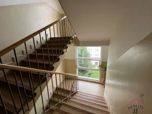 Pronájem bytu 2+1, Praha - Malešice, Bydžovského, 57 m2