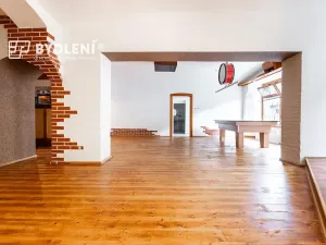 Pronájem restaurace, Krupka, Husitská, 330 m2