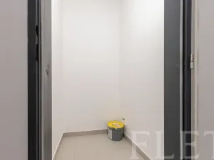 Pronájem bytu 1+kk, Praha - Smíchov, Pod Barvířkou, 32 m2