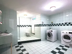 Pronájem rodinného domu, Praha - Jinonice, Pučova, 218 m2