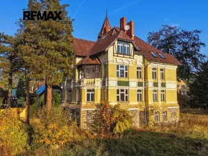 Prodej vily, Nový Bor, Lidická, 677 m2