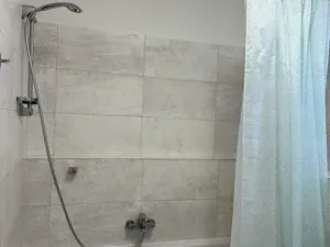 Pronájem bytu 2+kk, Praha - Karlín, U Mlýnského kanálu, 60 m2