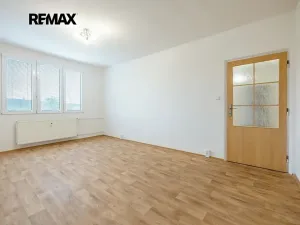 Pronájem bytu 2+1, Mirošov, Janovská, 58 m2