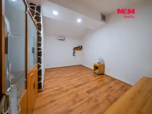 Prodej komerční nemovitosti, Slavkov u Brna, Koláčkovo náměstí, 99 m2