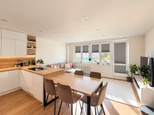 Prodej bytu 3+kk, Ostrava, Moravská, 74 m2
