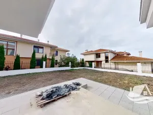 Prodej rodinného domu, Pomorie, Bulharsko, 220 m2