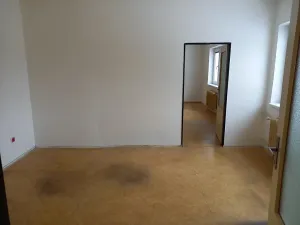 Prodej kanceláře, Pardubice, 865 m2