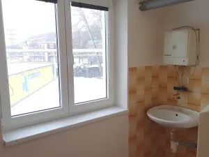 Prodej kanceláře, Pardubice, 865 m2