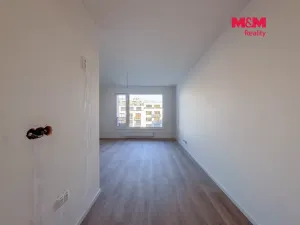 Pronájem bytu 1+kk, Praha, Ocelářská, 39 m2