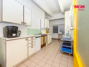 Pronájem kanceláře, Pardubice - Zelené Předměstí, 28 m2