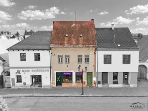 Prodej komerční nemovitosti, Chlumec nad Cidlinou, Klicperovo náměstí, 262 m2