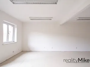 Prodej obchodního prostoru, Liberec, Na Žižkově, 351 m2