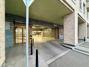 Pronájem garážového stání, Brno, Fuchsova, 12 m2