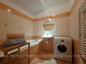 Pronájem bytu 2+kk, Pardubice, Jozefa Gabčíka, 58 m2