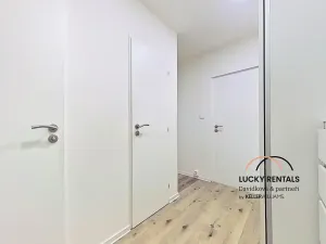 Pronájem bytu 2+kk, Praha - Černý Most, Kpt. Stránského, 43 m2