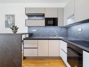 Pronájem bytu 2+kk, Praha - Karlín, Rohanské nábřeží, 60 m2