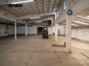 Pronájem skladu, Hovorany, 262 m2