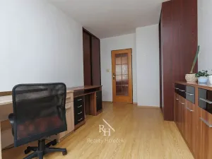 Prodej bytu 3+1, Kladno, Lacinova, 70 m2