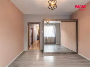 Prodej bytu 3+1, Kraslice, Pod nádražím, 68 m2