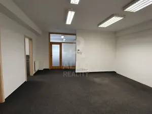 Pronájem kanceláře, České Budějovice, Husova tř., 89 m2