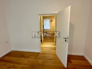 Pronájem bytu 2+kk, Praha - Žižkov, Vlkova, 40 m2