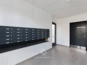 Pronájem bytu 2+kk, Kladno, Ke stadionu, 58 m2