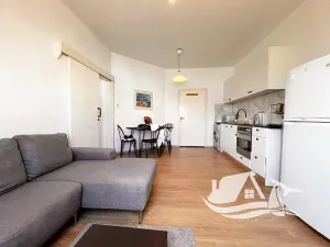 Prodej bytu 3+1, Perivolia, Kypr, 64 m2