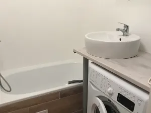 Pronájem bytu 1+kk, Praha - Střížkov, Černého, 24 m2