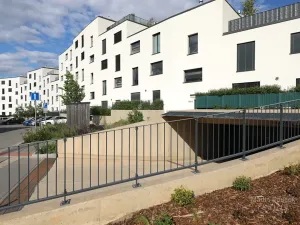 Pronájem garážového stání, Praha - Hlubočepy, Dostalové, 15 m2