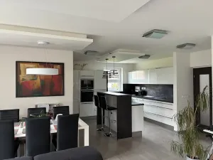 Prodej rodinného domu, Praha - Březiněves, V pěšinkách, 230 m2