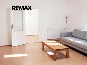 Pronájem bytu 2+kk, Praha - Břevnov, 40 m2