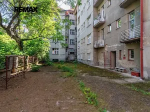 Prodej bytu 1+kk, Praha - Podolí, Na dolinách, 24 m2